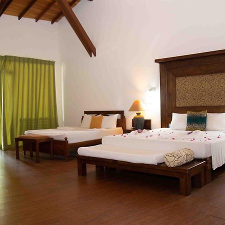 Laluna Ayurveda Resort Bentota Esterno foto