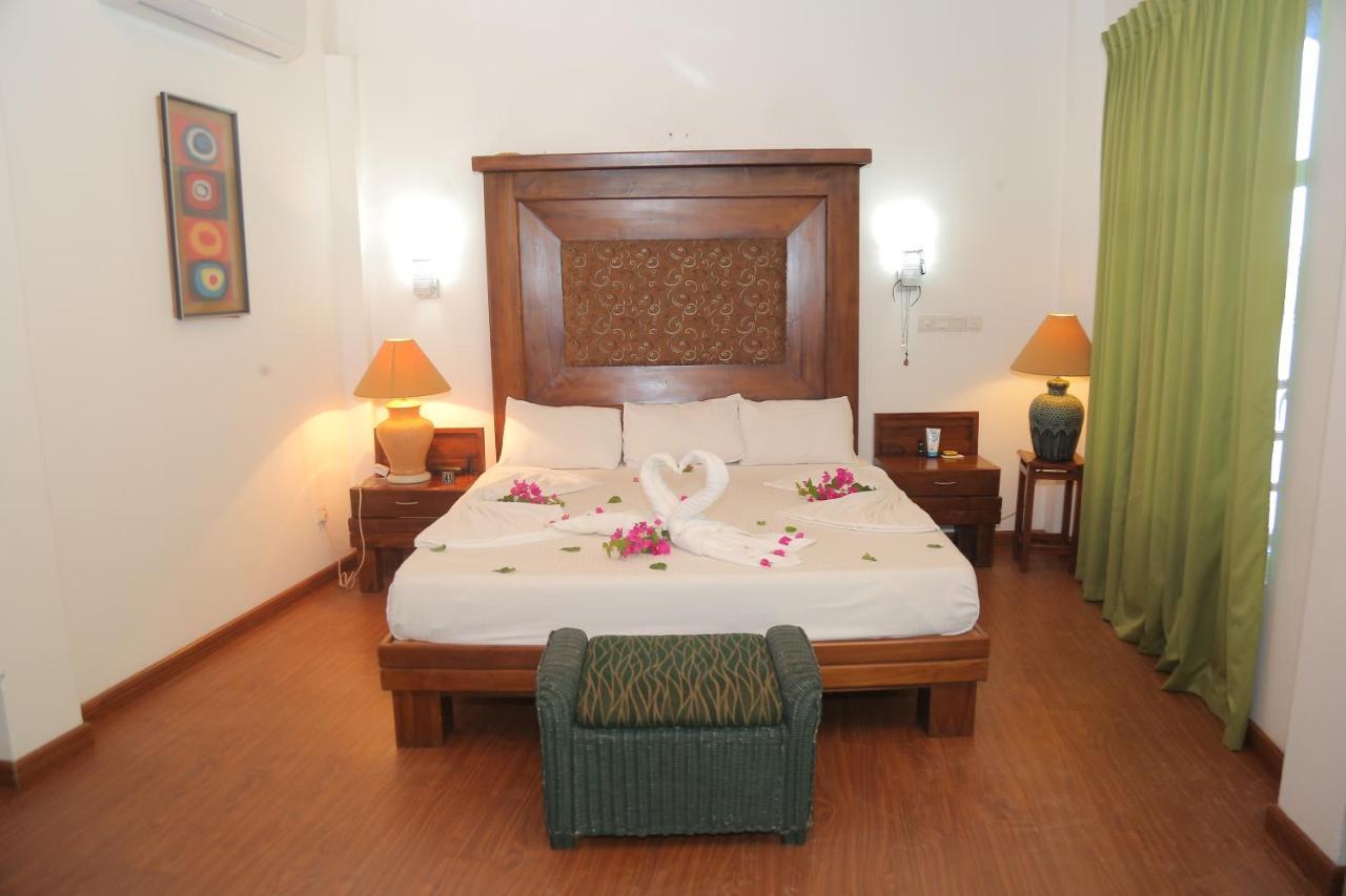 Laluna Ayurveda Resort Bentota Esterno foto