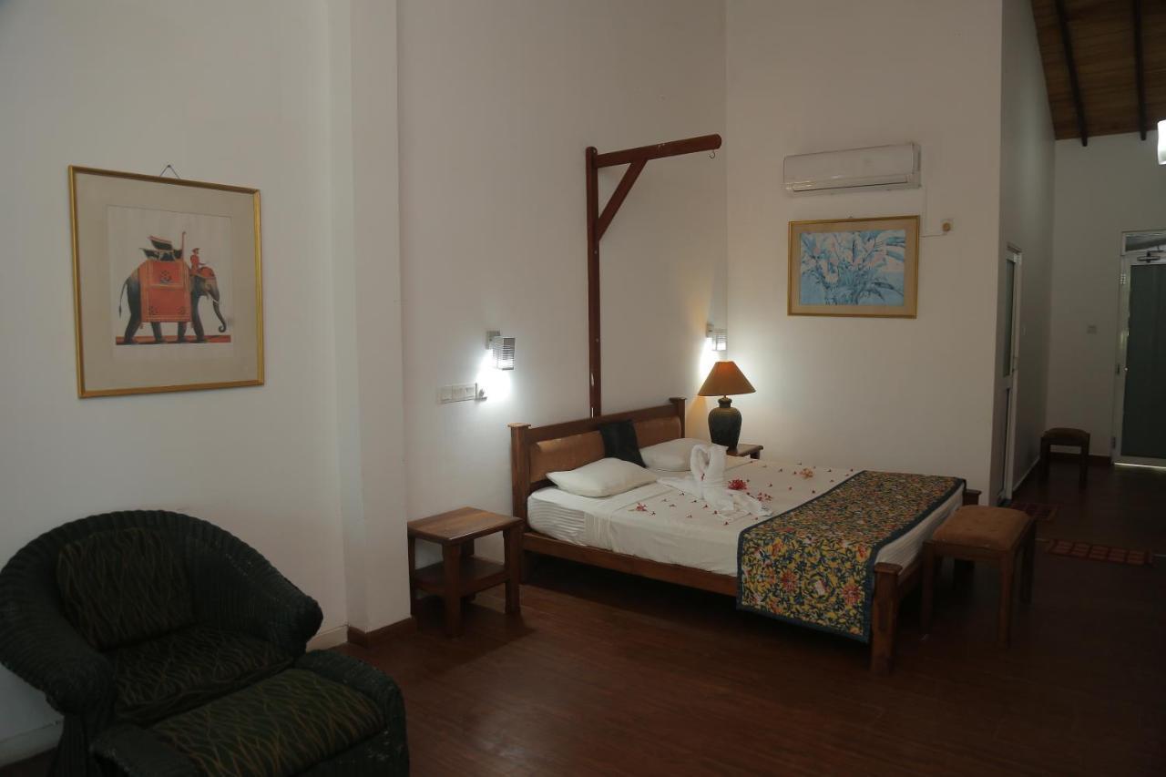 Laluna Ayurveda Resort Bentota Esterno foto