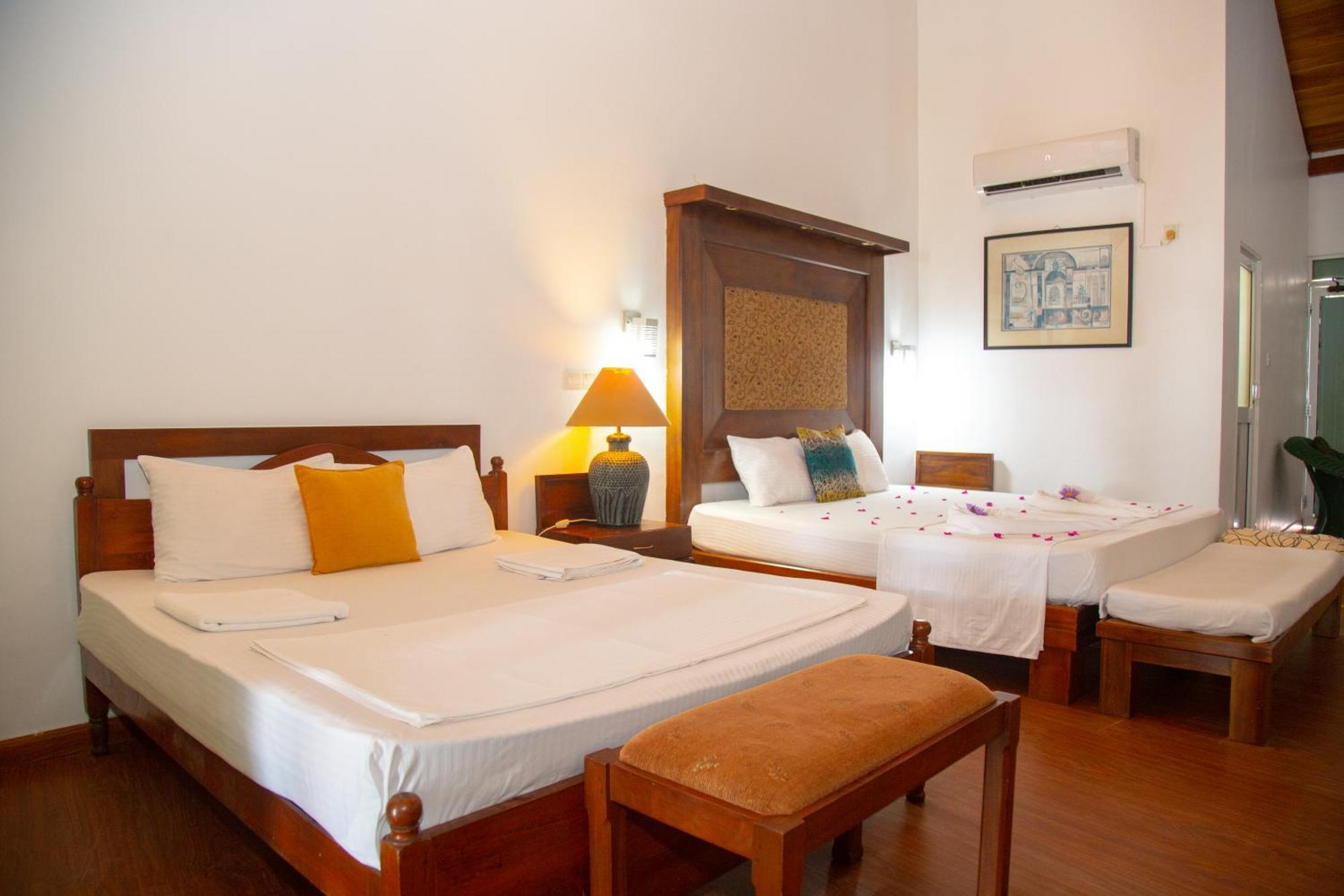 Laluna Ayurveda Resort Bentota Esterno foto