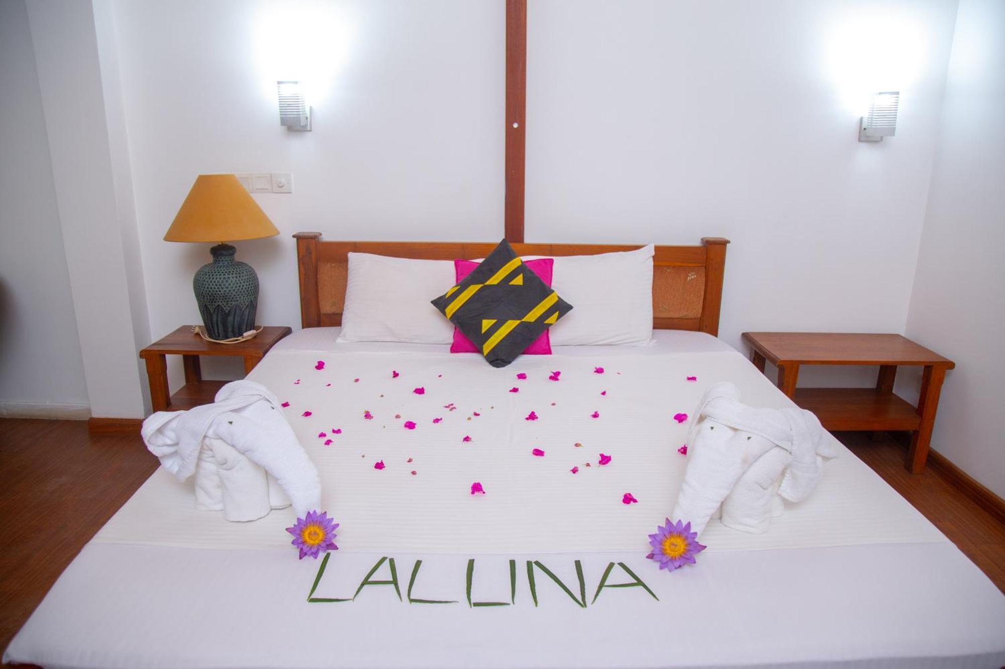 Laluna Ayurveda Resort Bentota Esterno foto