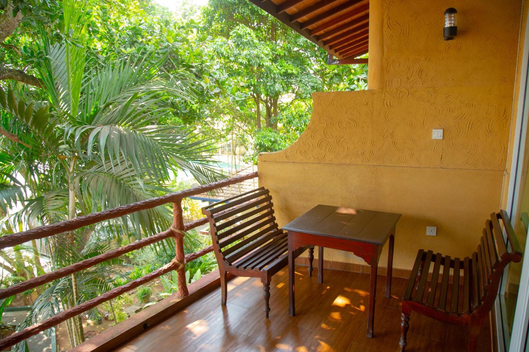 Laluna Ayurveda Resort Bentota Esterno foto
