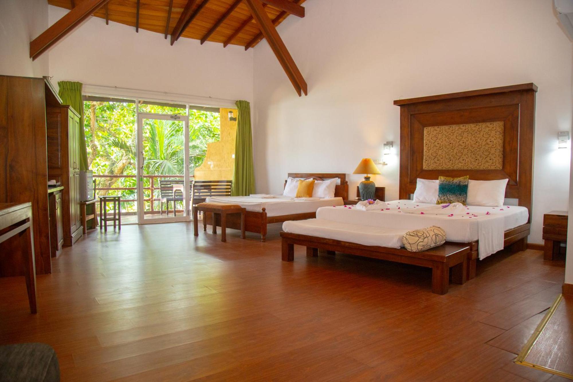 Laluna Ayurveda Resort Bentota Esterno foto