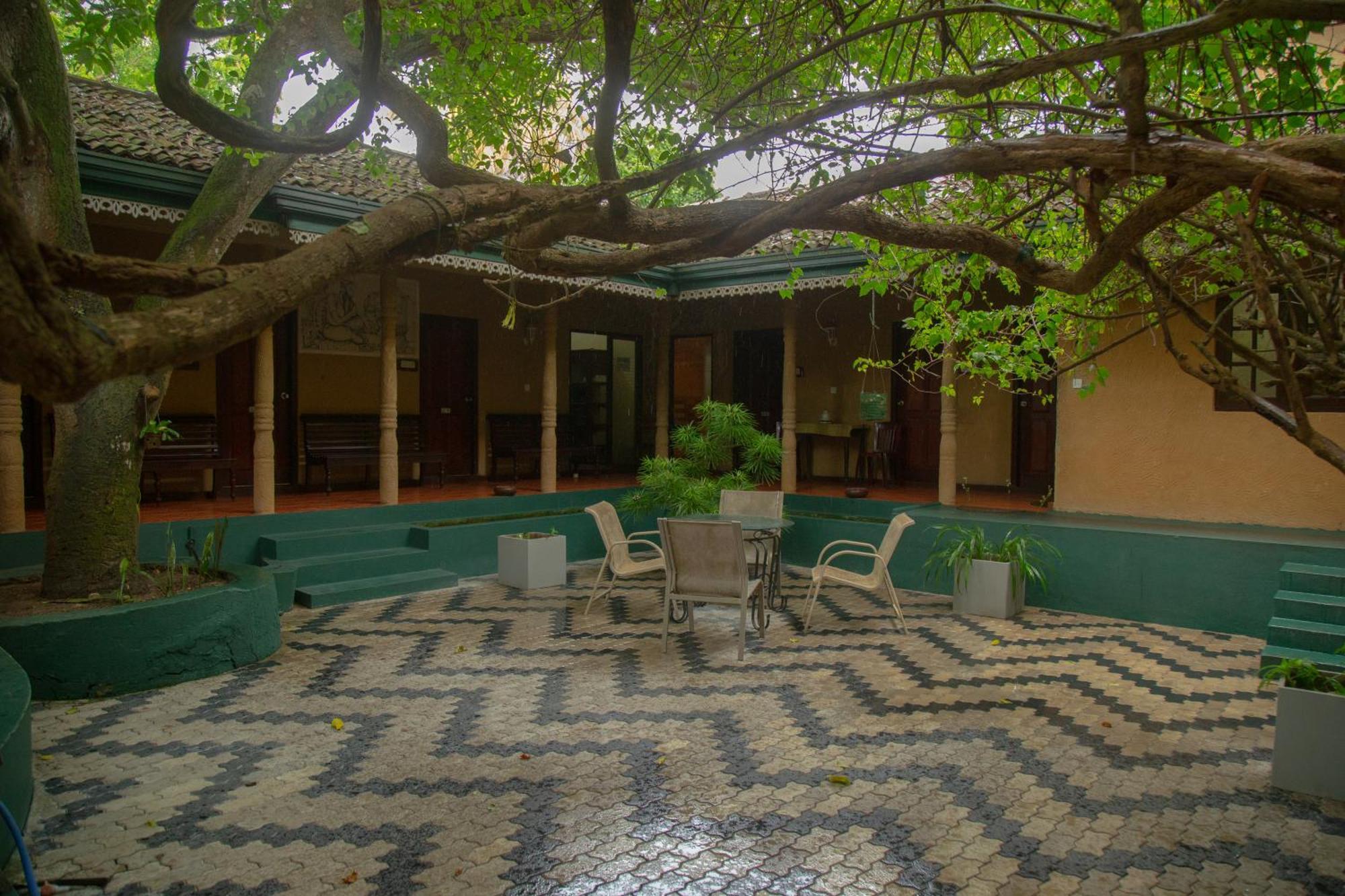 Laluna Ayurveda Resort Bentota Esterno foto
